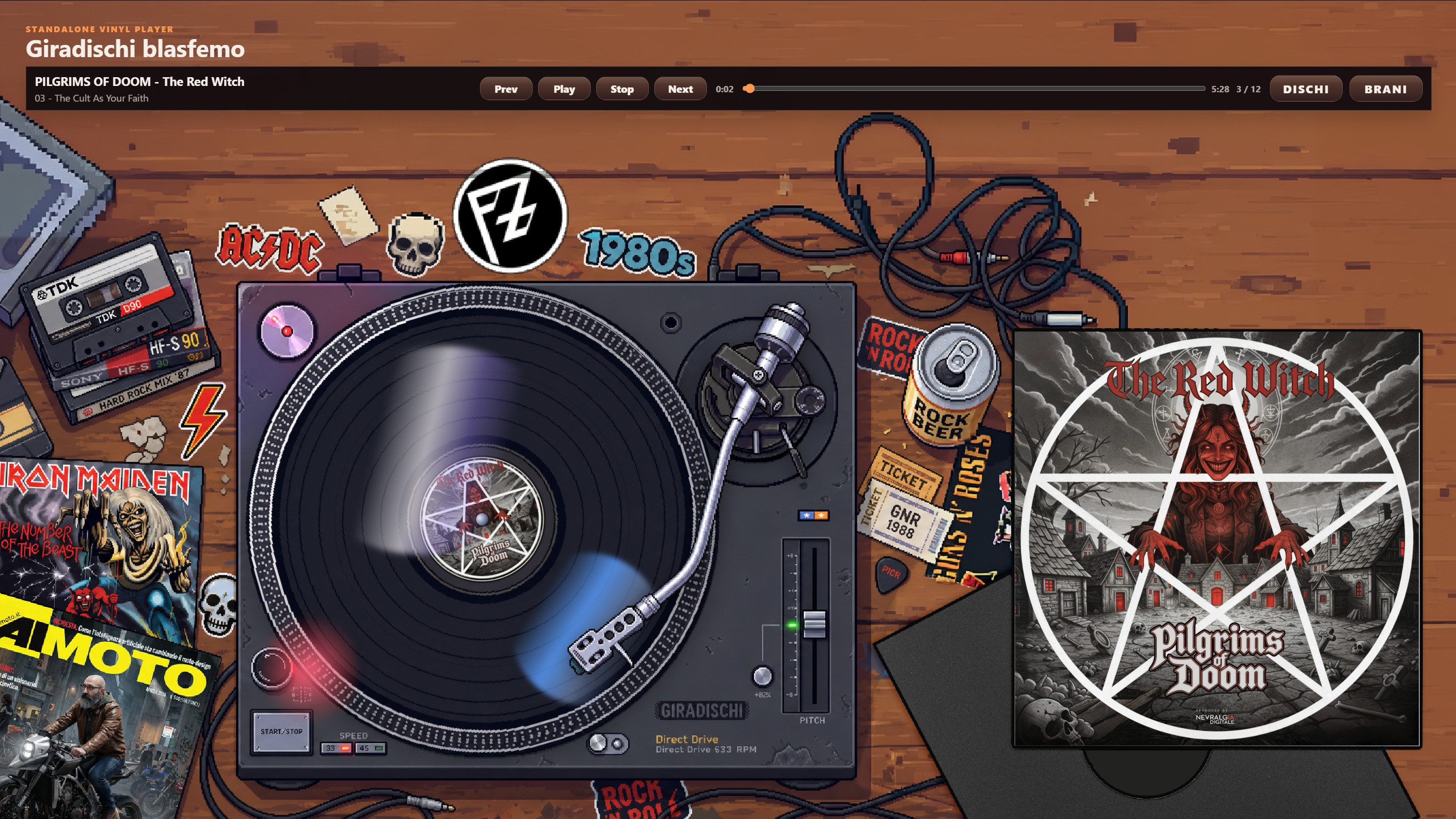 Interfaccia pixel art di un player musicale ispirato agli anni Ottanta, con giradischi virtuale, copertina rock AI, cassette, sticker e dettagli retro legati alla discografia di Nevralgia Digitale.